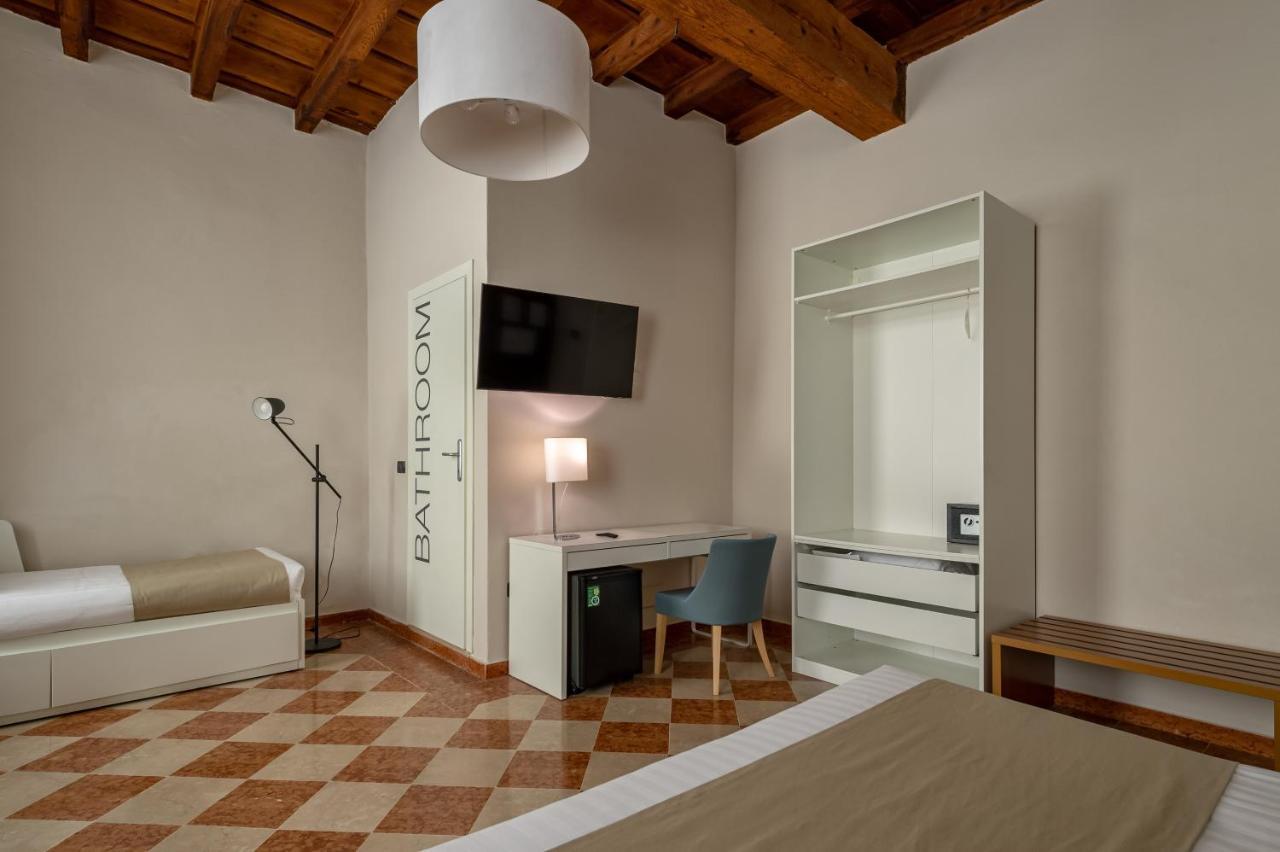 Residenza Accademia Hotell Mantova Exteriör bild