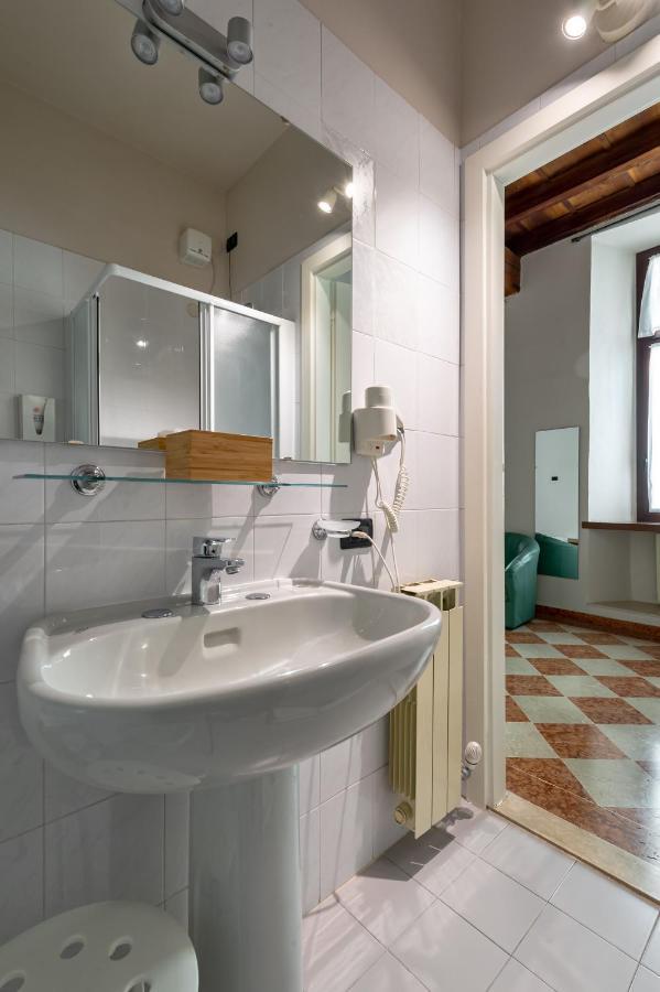 Residenza Accademia Hotell Mantova Exteriör bild