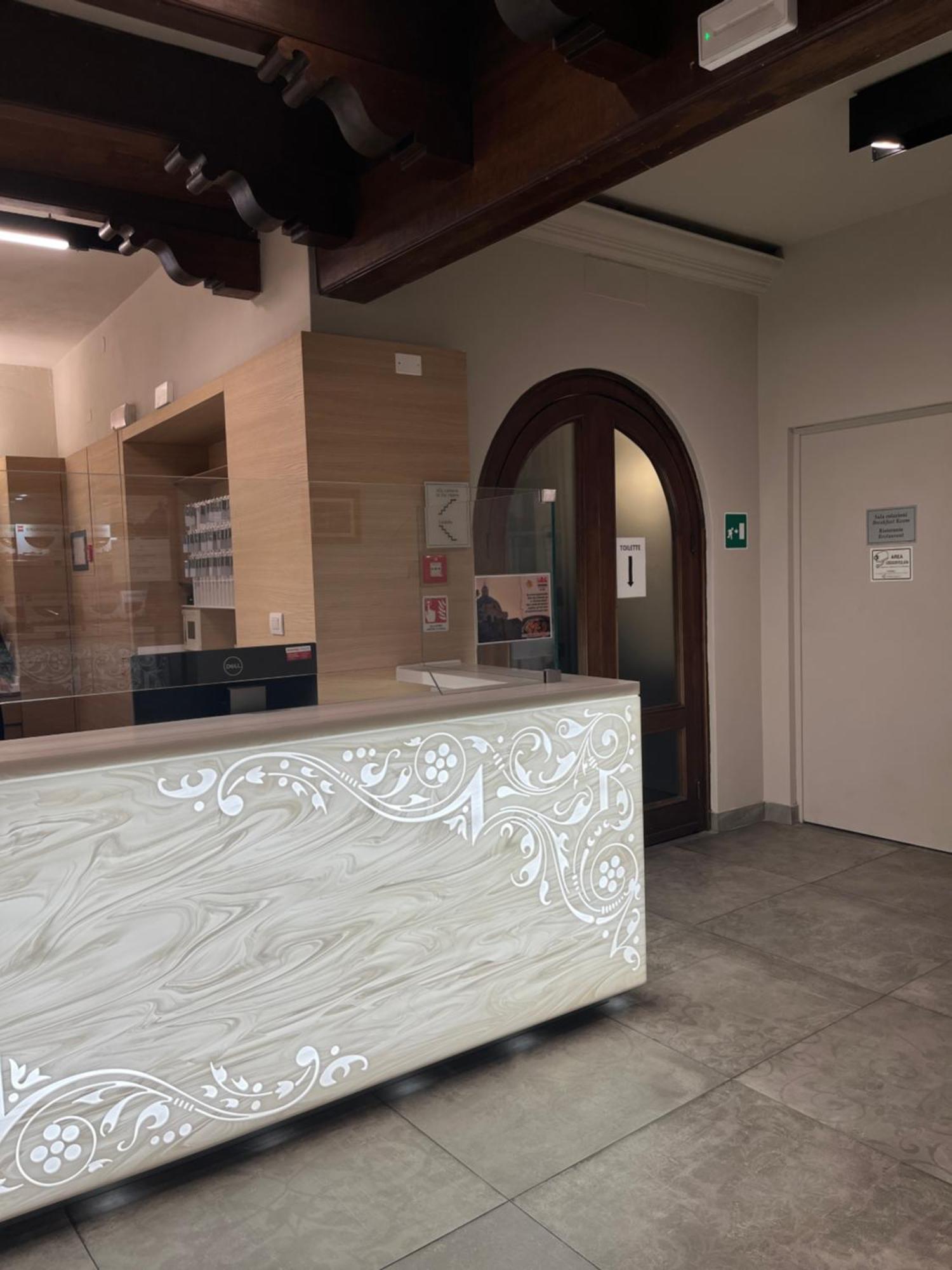 Residenza Accademia Hotell Mantova Exteriör bild