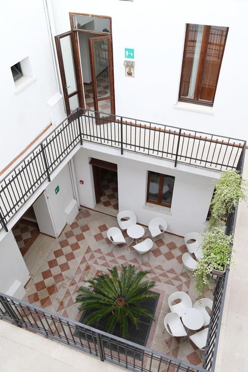 Residenza Accademia Hotell Mantova Exteriör bild