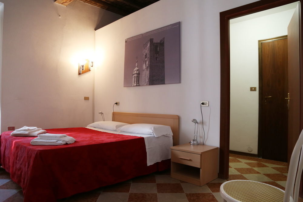 Residenza Accademia Hotell Mantova Exteriör bild