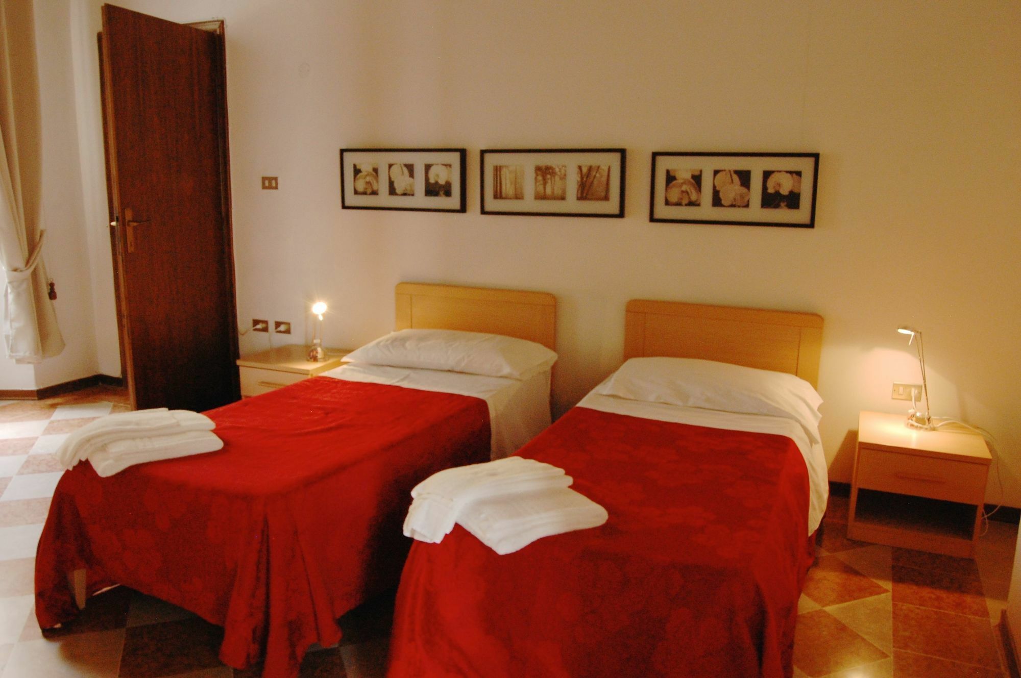 Residenza Accademia Hotell Mantova Exteriör bild
